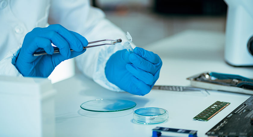 3 Engineering Barriers to Prevent Dendrite Growth in Implantable Electronics